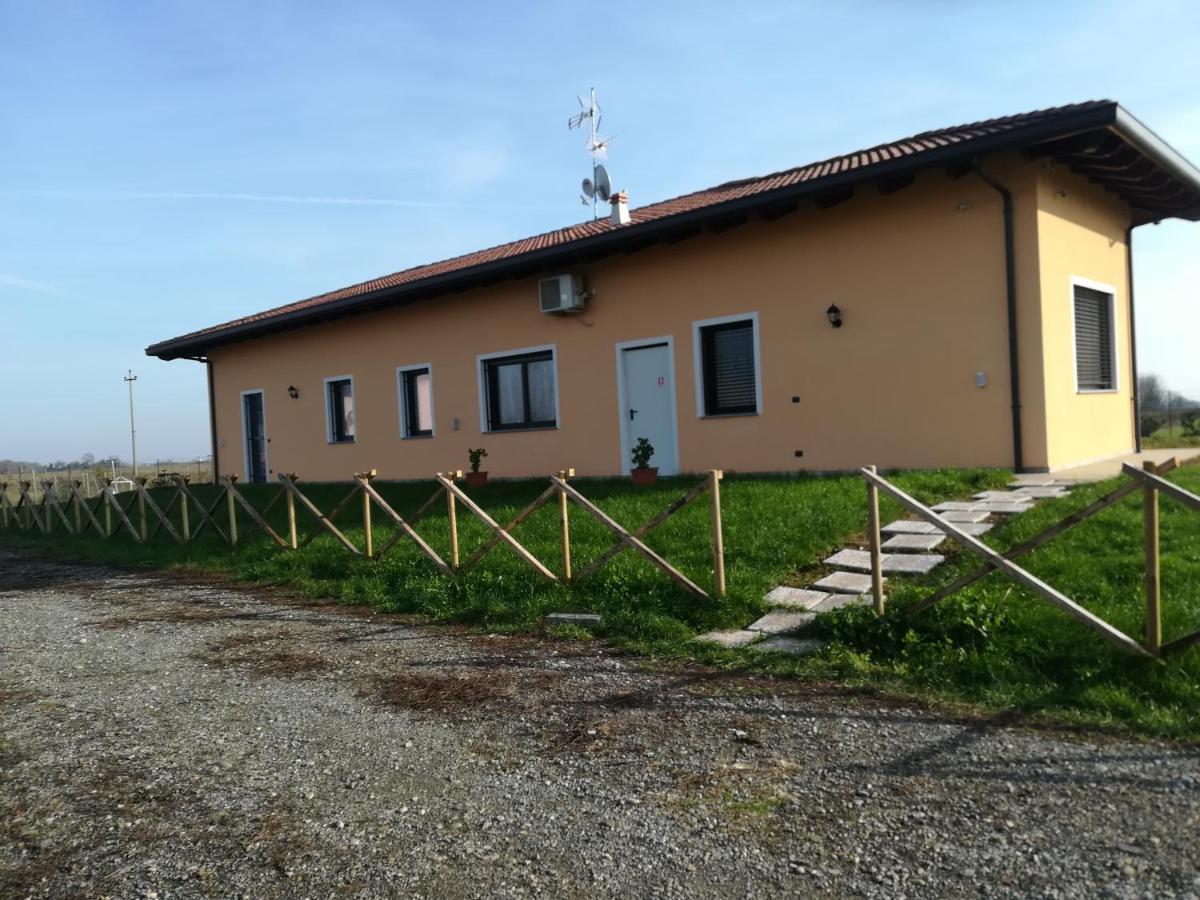 B&B La Dea Lumaca Villareggia Bagian luar foto