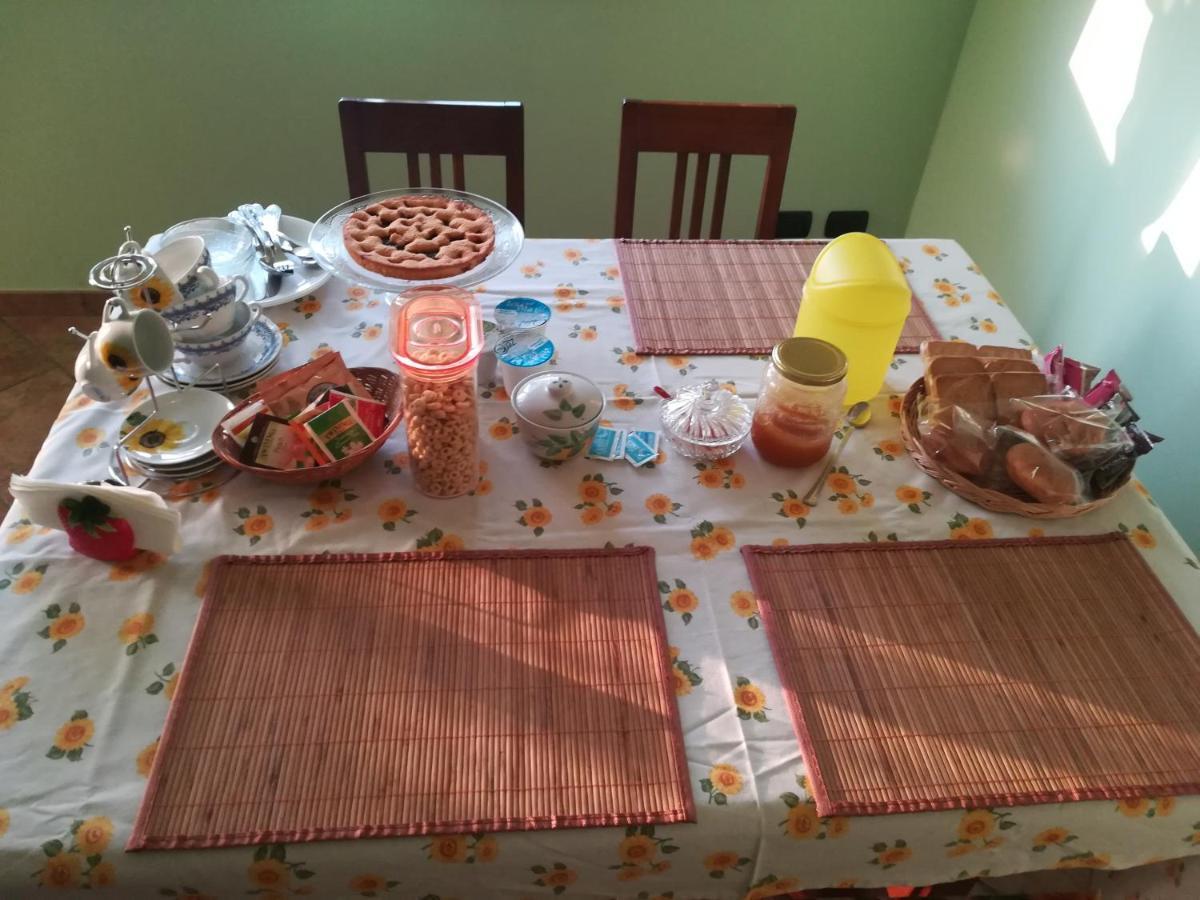 B&B La Dea Lumaca Villareggia Bagian luar foto
